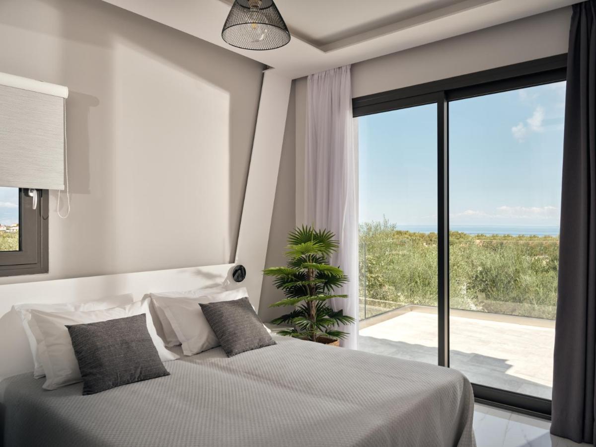 Kapodistria Luxury - Serene Escape In A Scenic, Secluded Location, By Zantewize Villa *