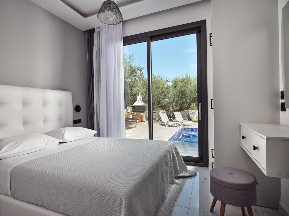 Kapodistria Luxury - Serene Escape In A Scenic, Secluded Location, By Zantewize *