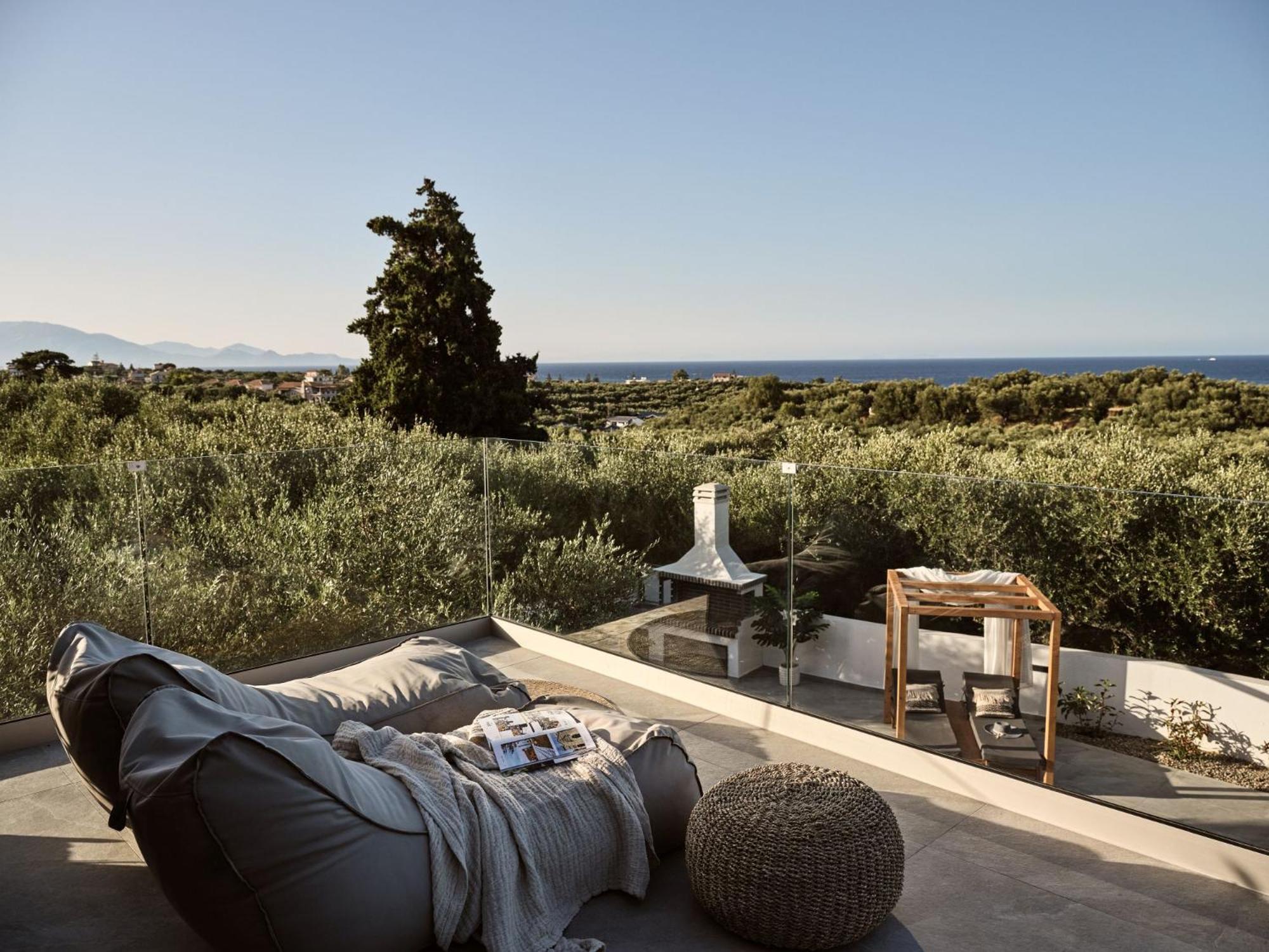 Kapodistria Luxury - Serene Escape In A Scenic, Secluded Location, By Zantewize Villa