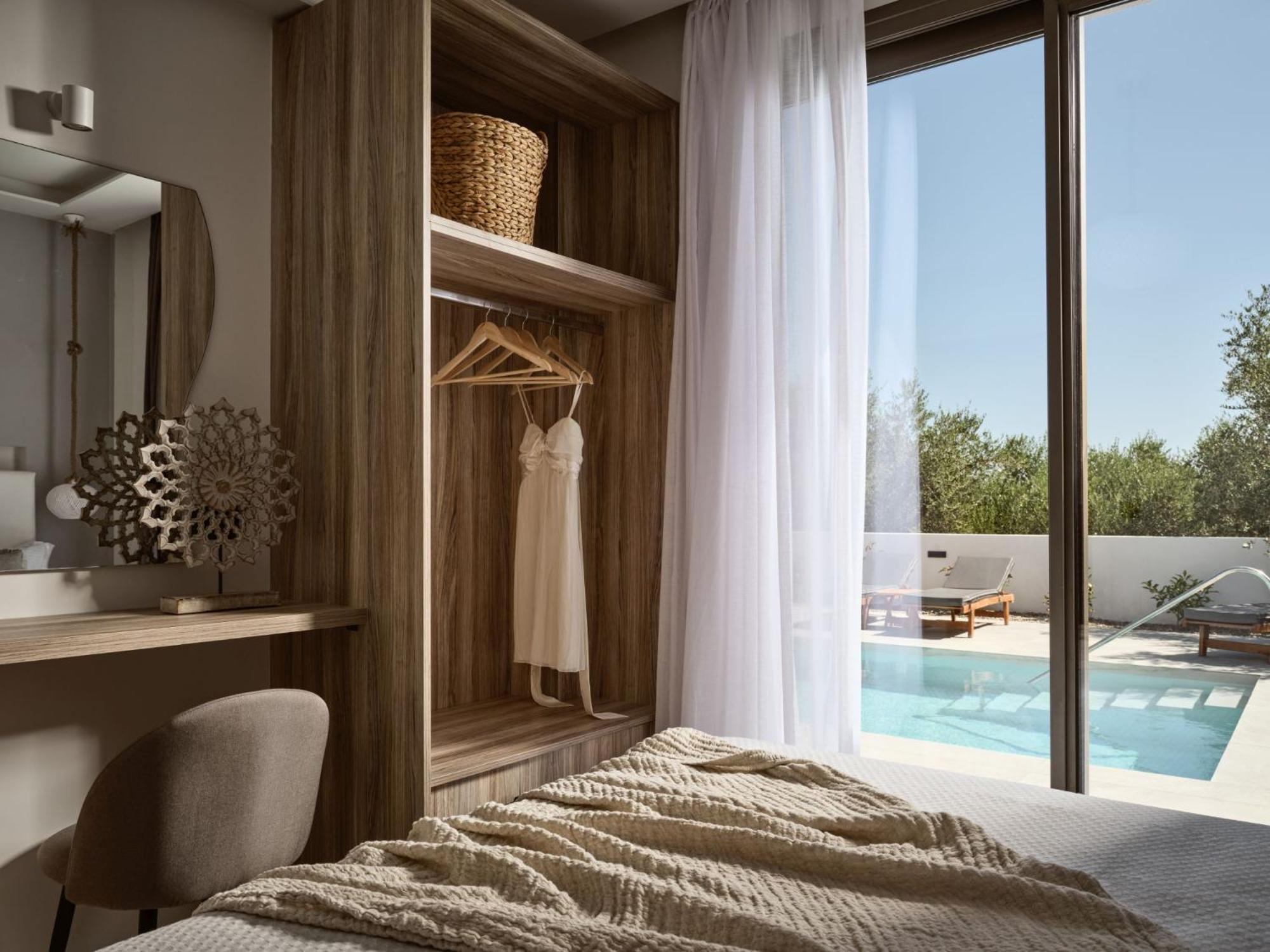 Kapodistria Luxury - Serene Escape In A Scenic, Secluded Location, By Zantewize * Plános